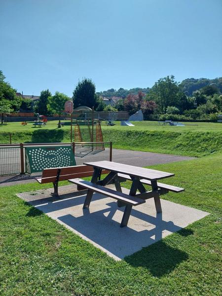 Aire de jeux Virieu