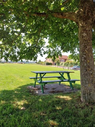 Aire de pique-nique de la mairie de Belmont