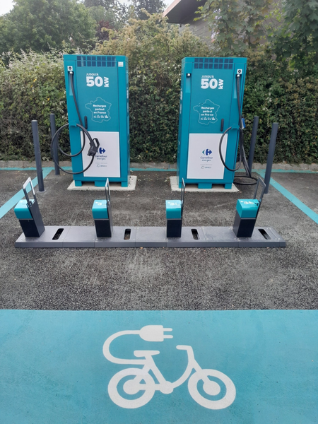 Bornes de recharges pour 2 roues électriques