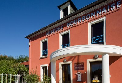 L'Auberge Bourbonnaise.