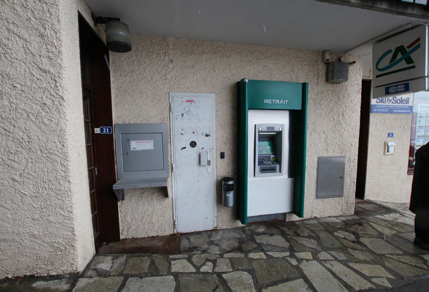 Distributeur de billets à Montchavin