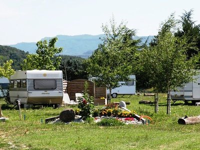 CAMPING A LA FERME L'OLIVIER