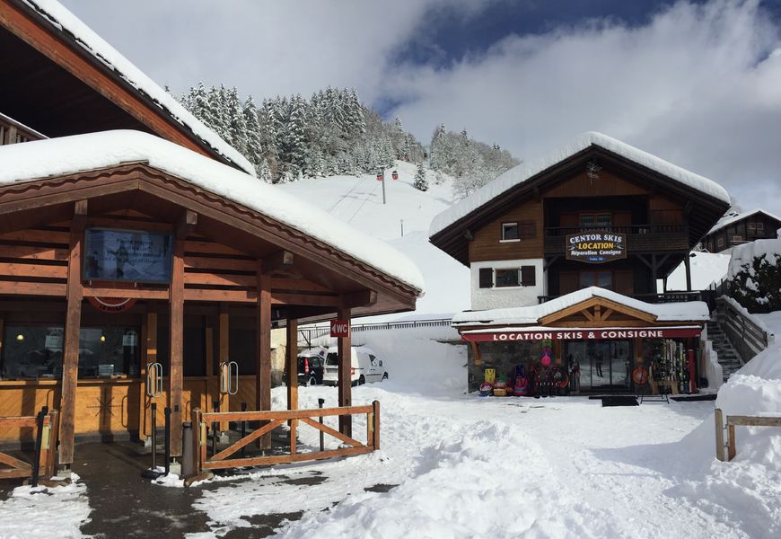 Centor skis au Grand-Bornand