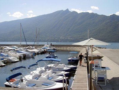 Quai du petit port à Aix les Bains