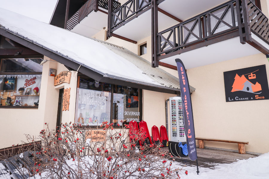 Entrée sous la neige