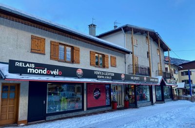 Devanture du magasin en hiver