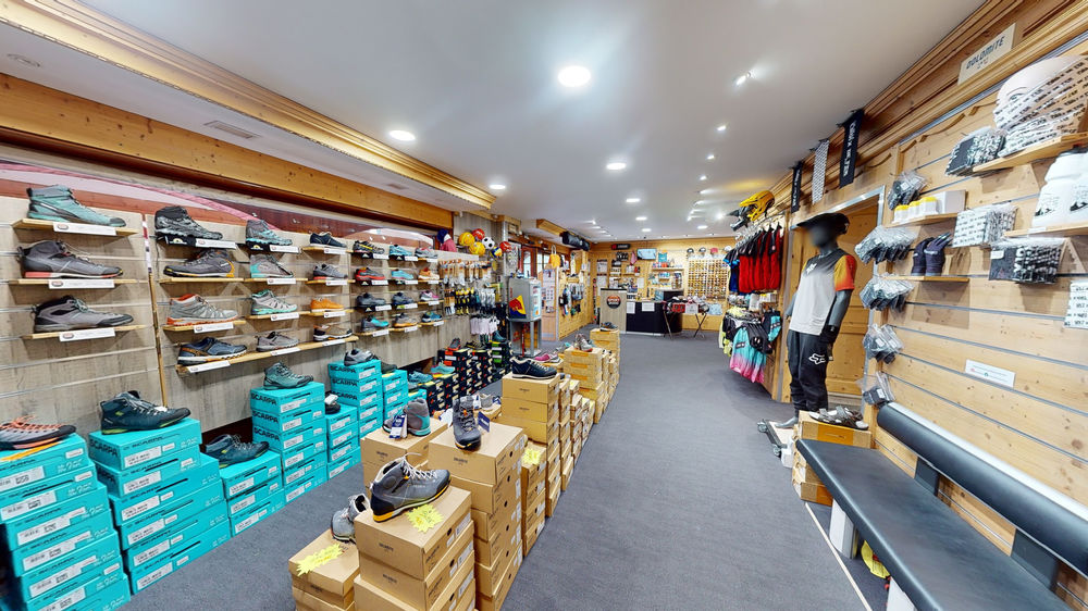 Sport 2000 Arthur sports Intérieur magasin