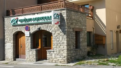 Distributeur bancaire CA