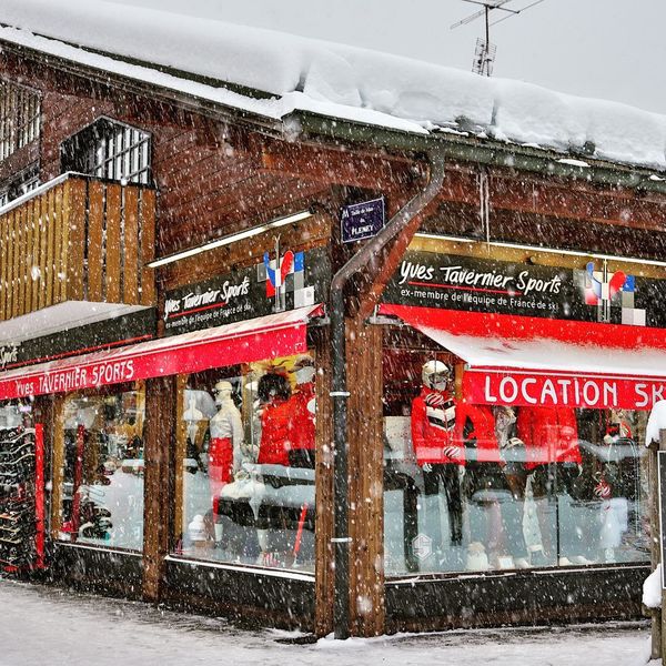 Yves Tavernier Sports