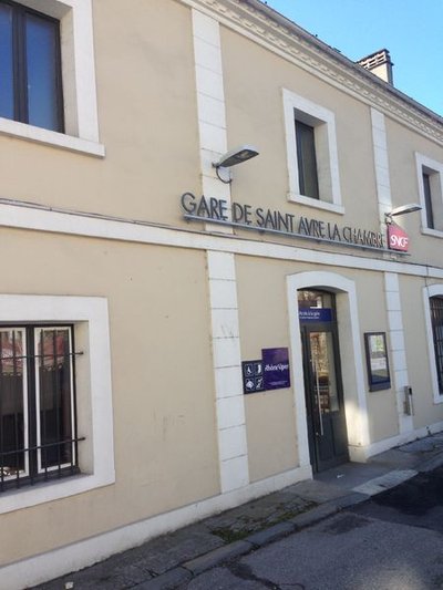 Gare SNCF St Avre/La Chambre ext