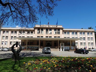 Anciennes Thermes (Hôtel de Ville)