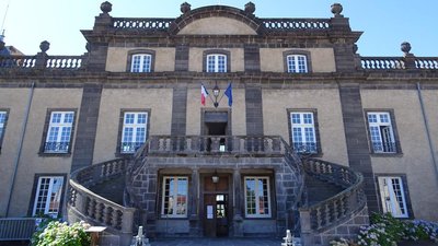 Château-mairie de Pont-du-Château