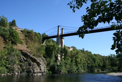 Pont suspendu Saint-Ilpize