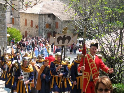 Procession du vendredi Saint sur le chemin de croix jusqu'au calvaire