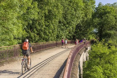 Passage sur le viaduc de Néris