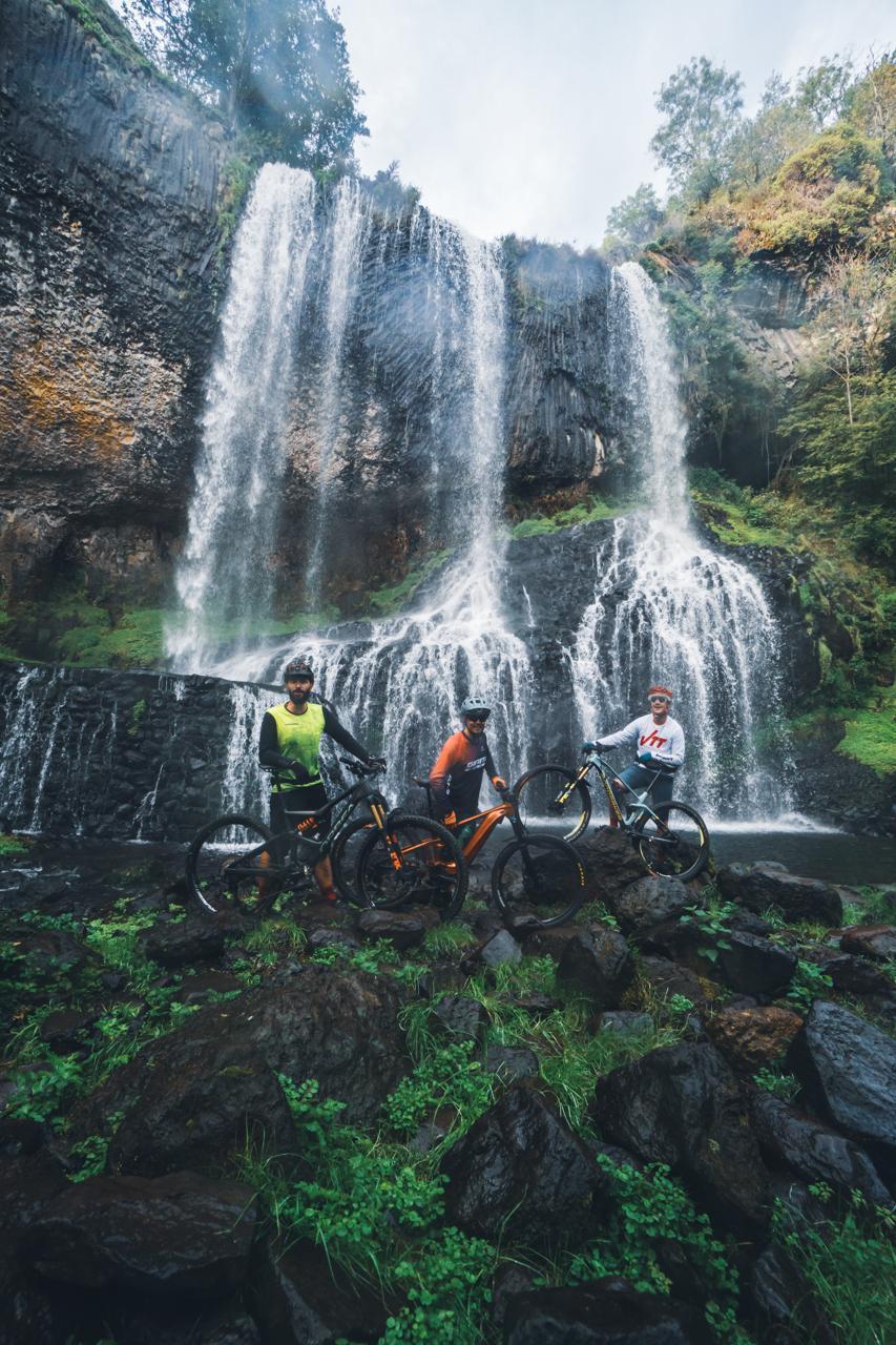 VTT près de la cascade de la Baume