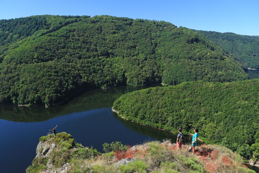 Lac de Vezou gorges de la Truyère