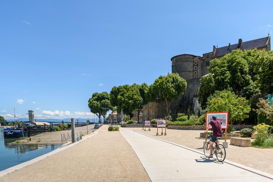 le départ sur le quai Farconnet