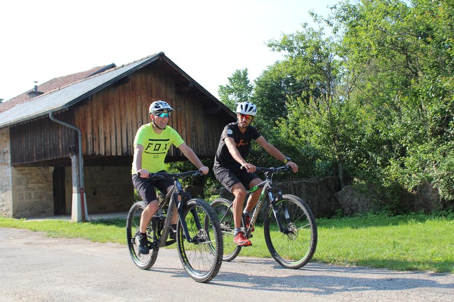 Parcours VTT 53 rouge - Les Cadettes de la Ragiaz - Espace FFC Ain Forestière