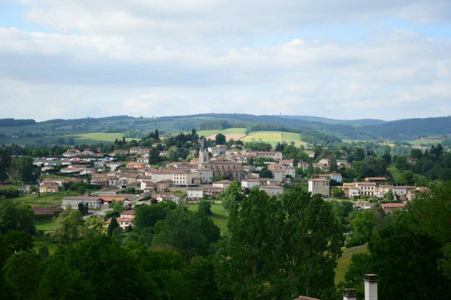 Vue sur Chambost-Longessaigne