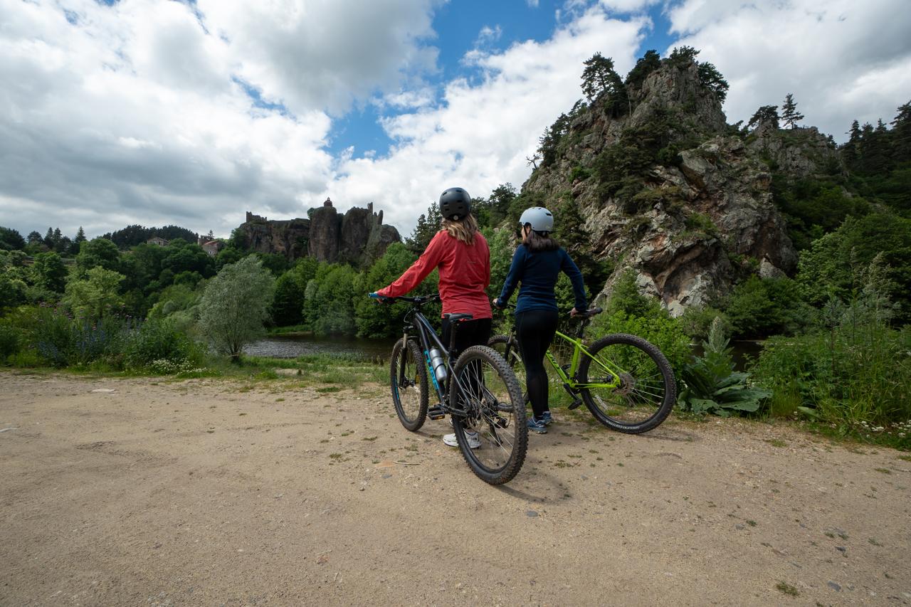 VTT dans les gorges de l'Allier
