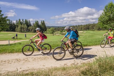 À deux pas du parcours de golf