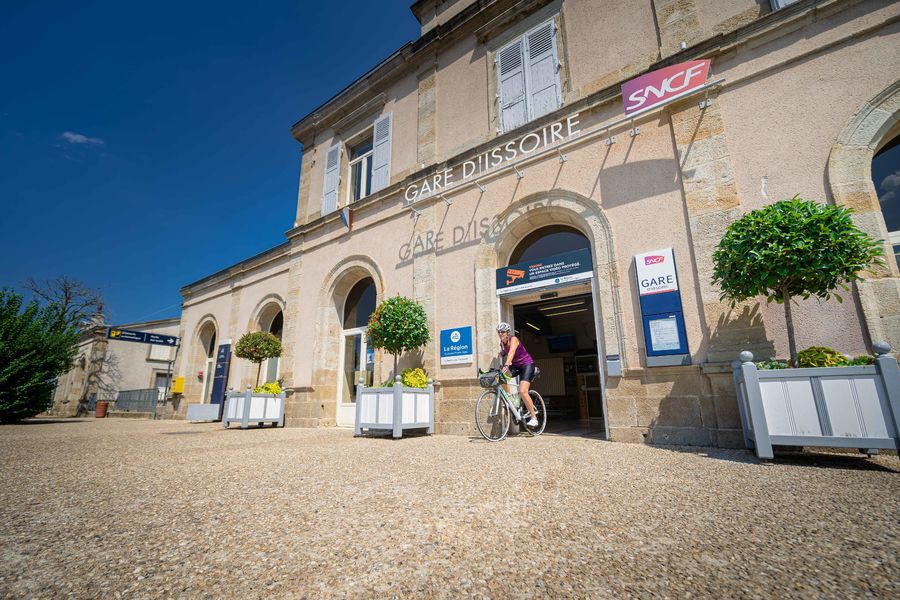 En sortant de la gare d'Issoire